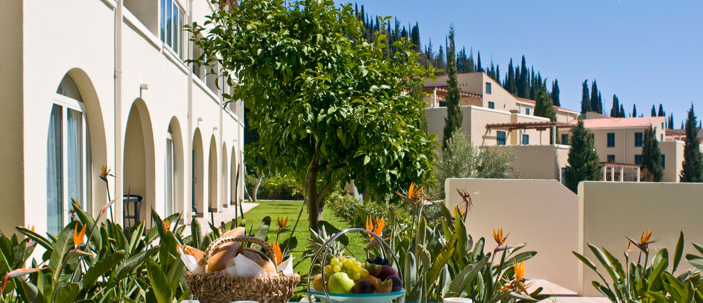 Deluxe Two Bedroom Garden View Residences — Sun